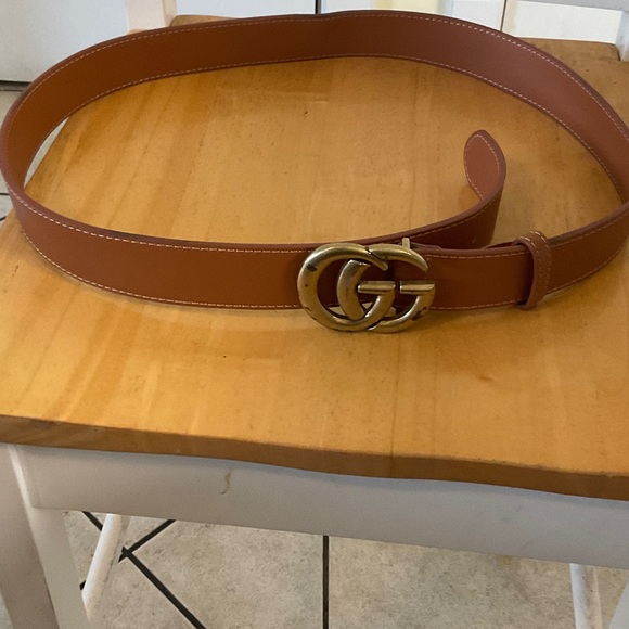 Accessories - GucciBrown Leather Belt with Gold Buckle